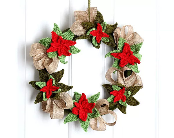 Poinsettia Crochet Christmas Wreath Pattern