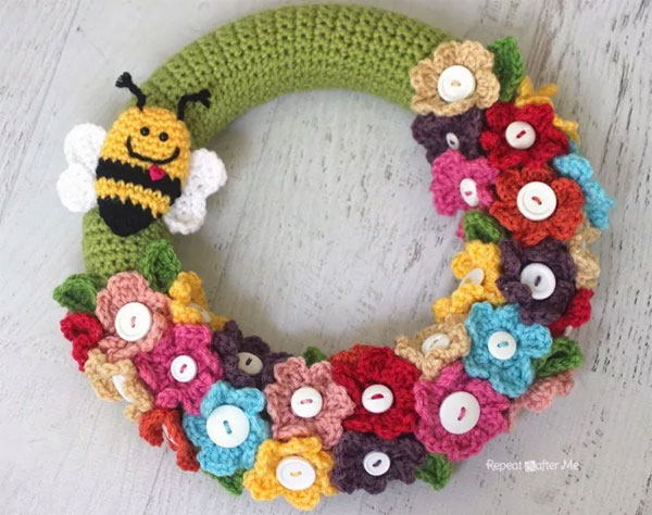 Crocheted Spring Wreath Free Pattern