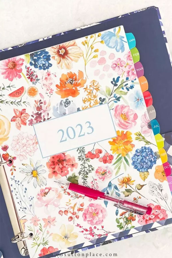 Floral 2023 Printable Calendar and Extras